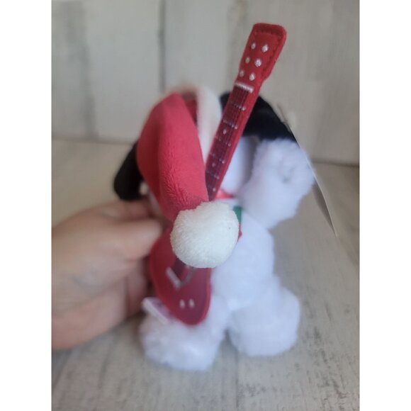 Hallmark floppy Snoopy Mary rocking Christmas plush Xmas - Picture 6 of 6